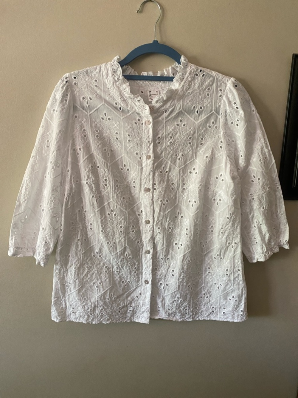 Women's White Eyelet Button-Front Blouse